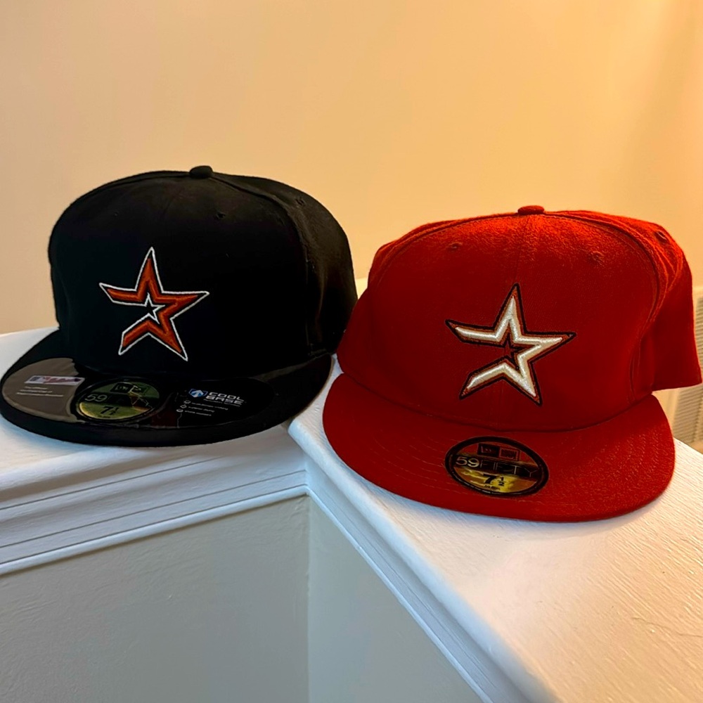 Pair of Houston Astros New Era Fitteds 7 1/2